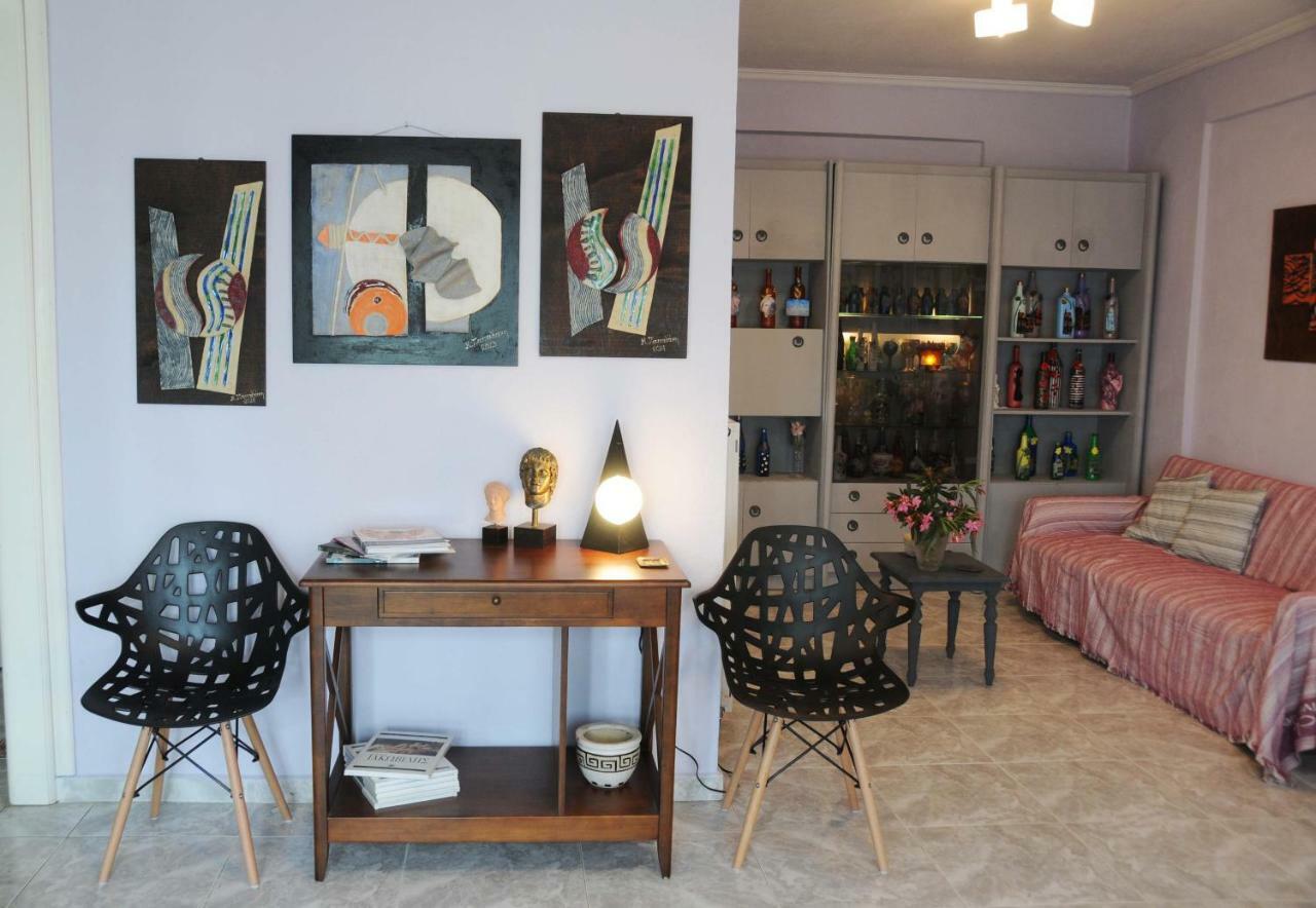House Of Arts Apartment Pélla Екстериор снимка
