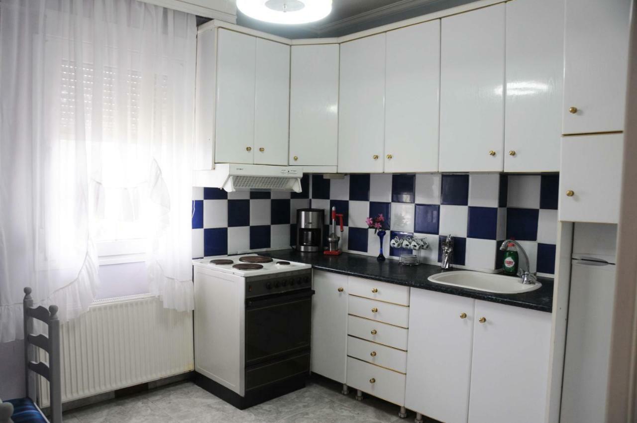 House Of Arts Apartment Pélla Екстериор снимка
